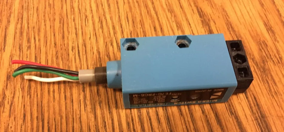 Honeywell FE7C-FRC6-M Micro Switch Fiber Optic Photoelectric Sensor