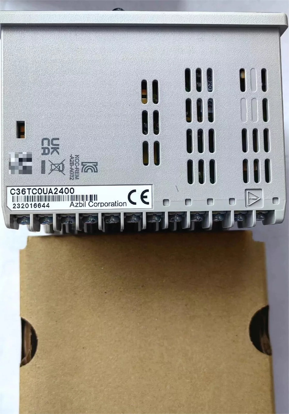AZBIL C36TC0UA2400 SDC36 TEMPERATURE CONTROLLER NEW IN BOX