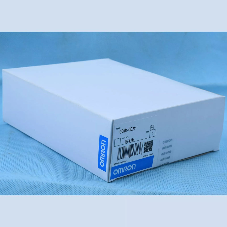 OMRON CQM1-OD211 Output Unit for Industrial Automation