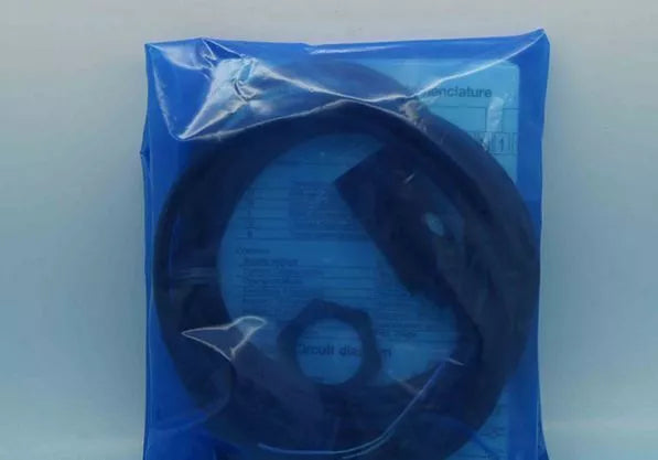 Omron E3FA-RP11 Photoelectric Sensor 10-30VDC 2M Range