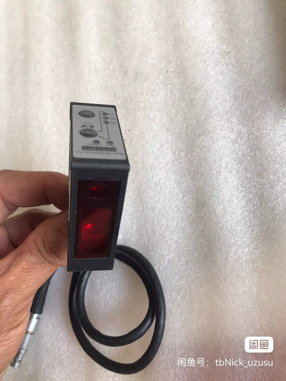1 PC USED GOOD CD33-250NA Laser Sensor #B4939 CL