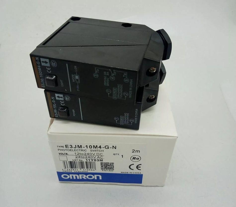 OMRON E3JM-10M4-G-N Photoelectric Switch