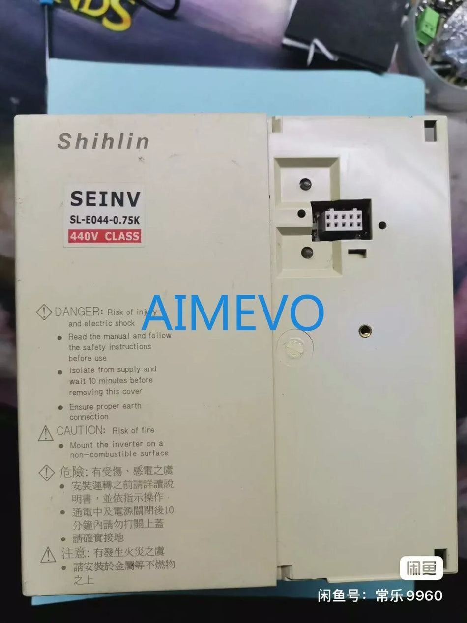 1PC USED Frequency converter SL-E044-0.75K #L5271Y LZ