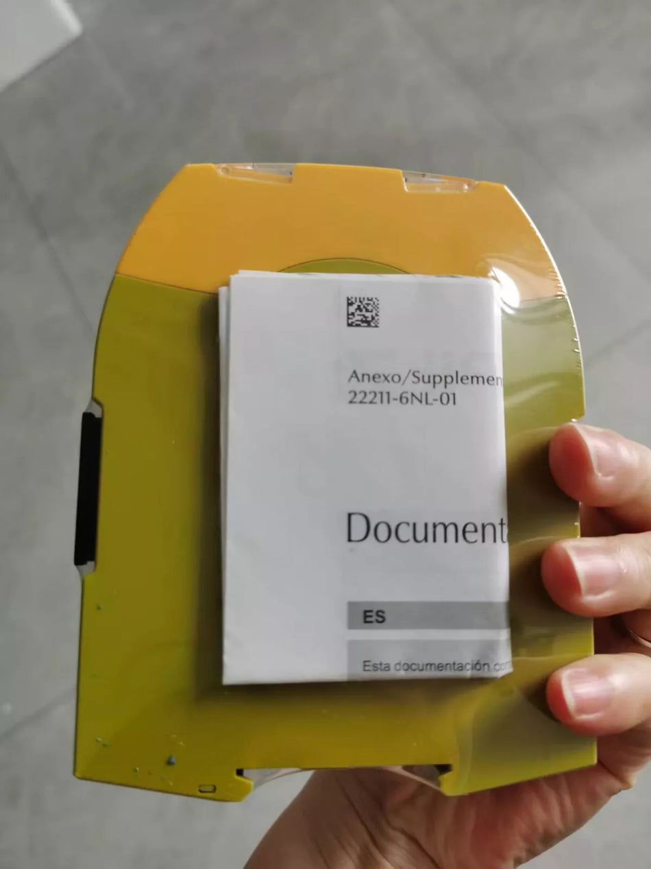 1PC New PILZ 772001 Safety Controller with Expedited Shipping