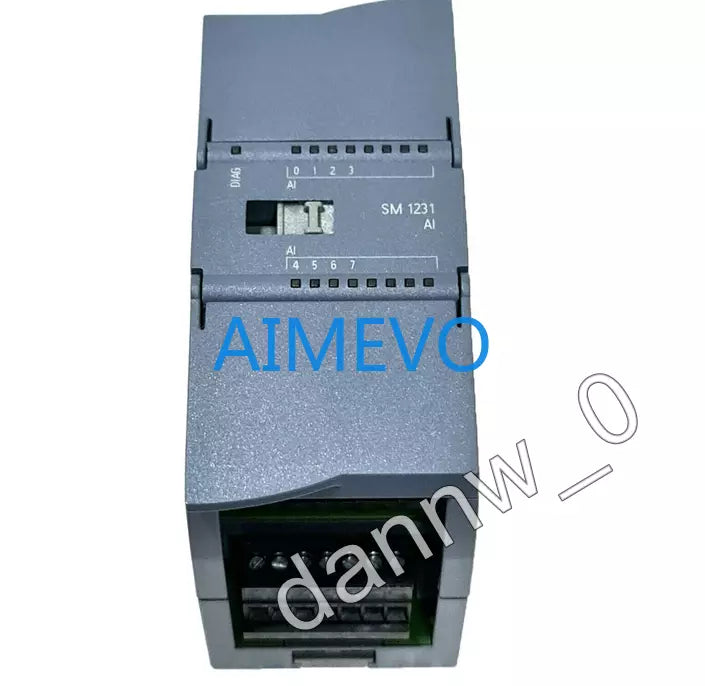New In Box Siemens 6ES7231-4HF32-0XB0 6ES7 231-4HF32-0XB0 Analog Input Module