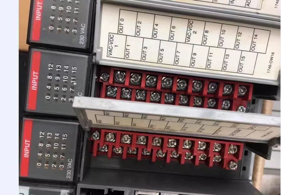 Allen Bradley 1746-IM16 C AB PLC Module 1746IM16
