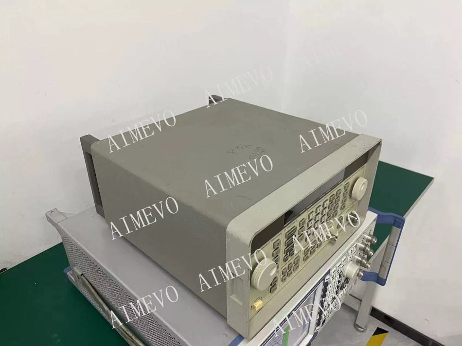 keysight/ Agilent / HP 8648D Synthesized RF Signal Generator, 9 kHz to 4000 MHz
