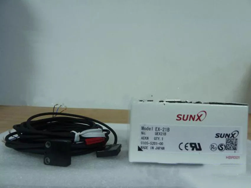 Panasonic EX-21B Photoelectric Sensor EX21B - 1PCS New In Box