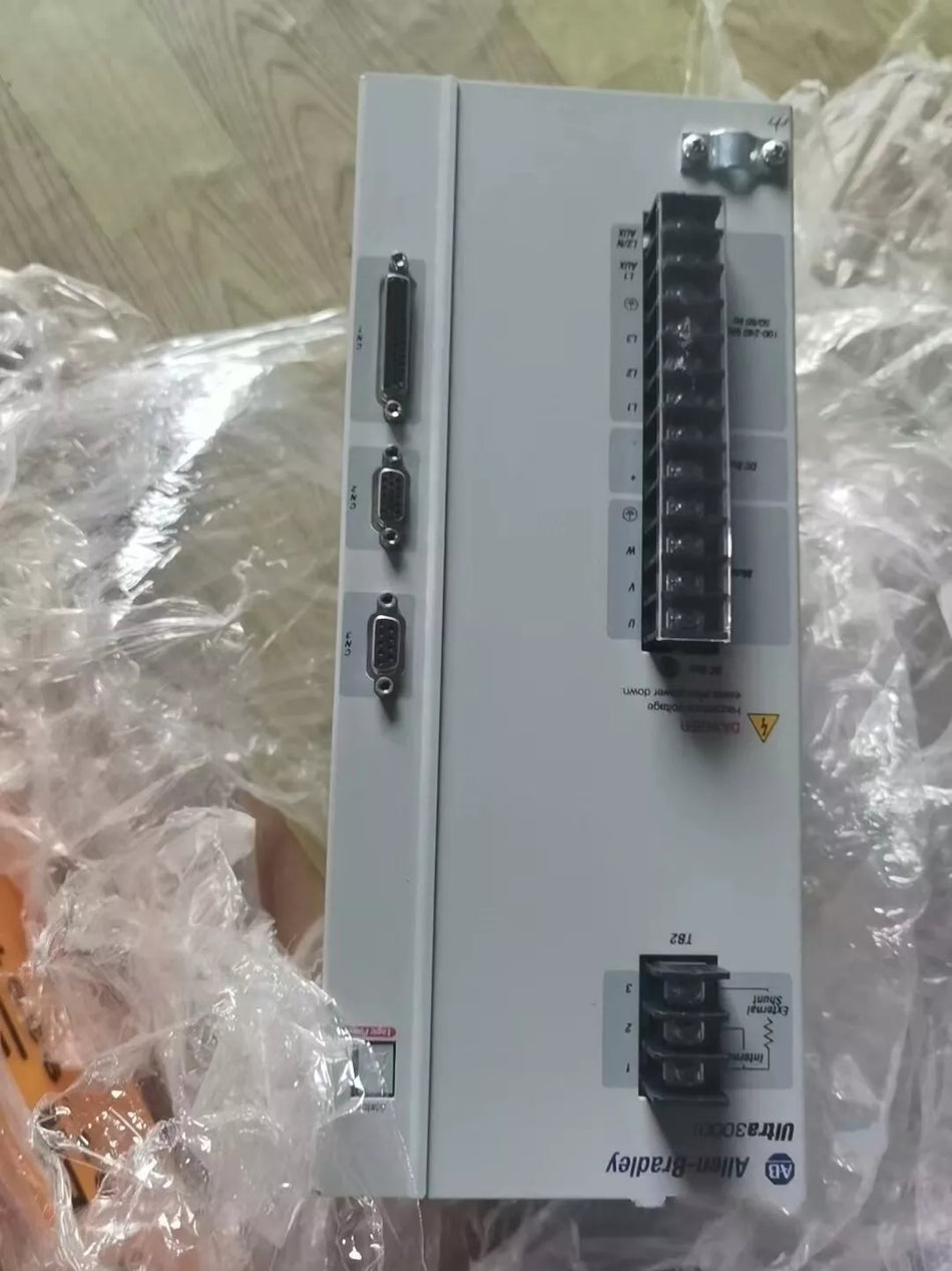 1PCS Used 2098-DSD-075X 22V Driver