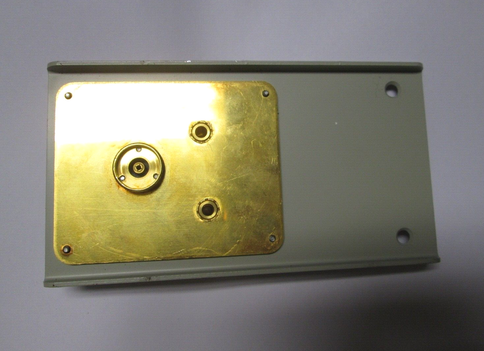 Binding Post Fixture for HP 16093B