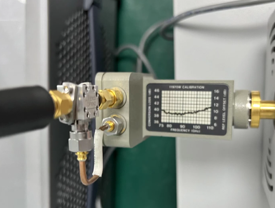 Keysight 11970W N9029BE13 Waveguide Harmonic Mixer