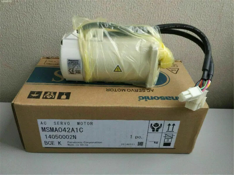 Panasonic MSMA042A1C AC Servo Motor - 1PC New In Box