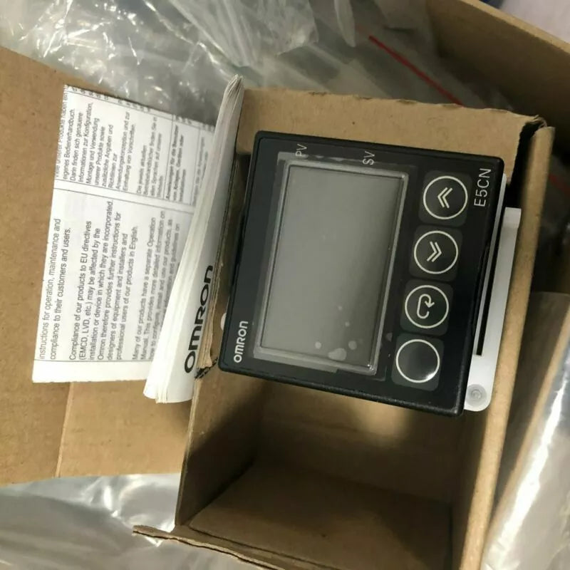 Omron E5CN-R2HBT Temperature Controller 100-240V In Box