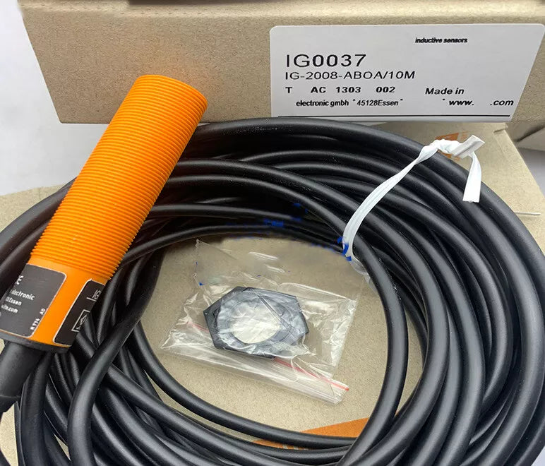 IFM IG0037 Pressure Proximity Switch Sensor 1PC New Expedited Shipping