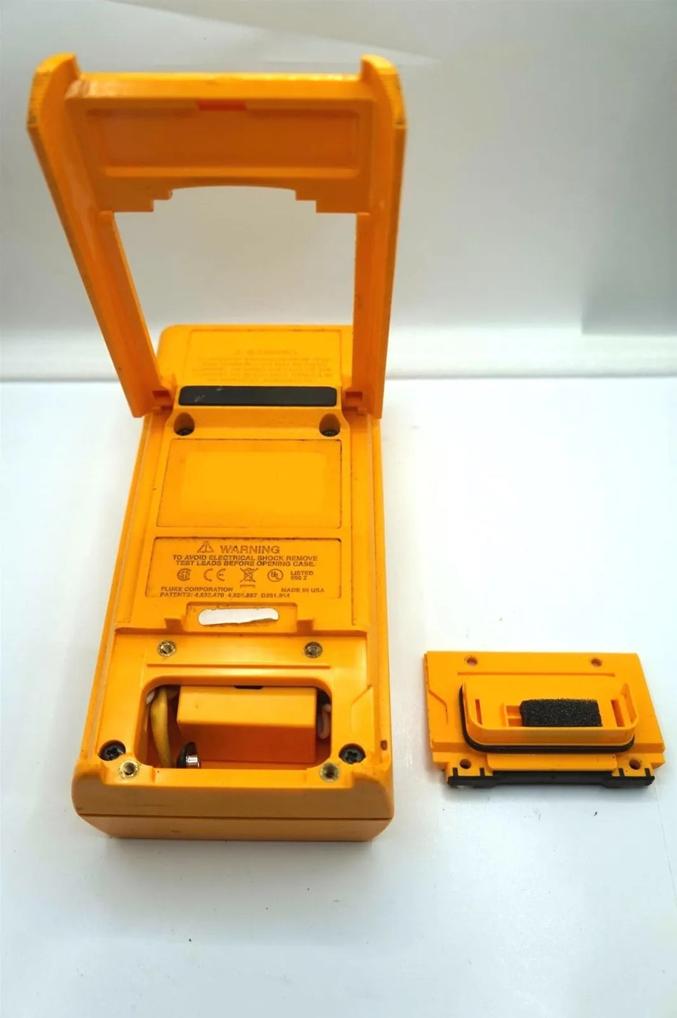 Fluke 27 Multimeter with Advanced Features for Accurate Measurements