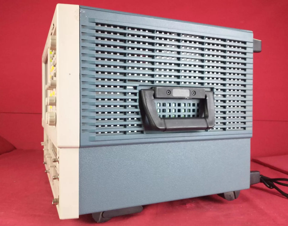 *AS-IS* Tektronix CSA8000 Communications Signal Analyzer RF Signal B010835