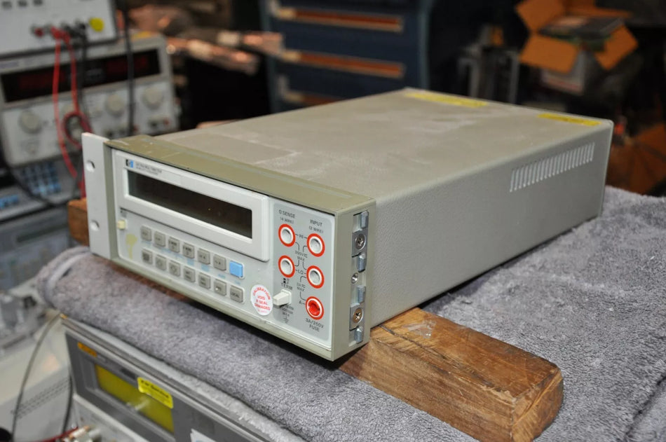 Anainstr Digital Multimeter with LCD Screen and Auto-Ranging Function