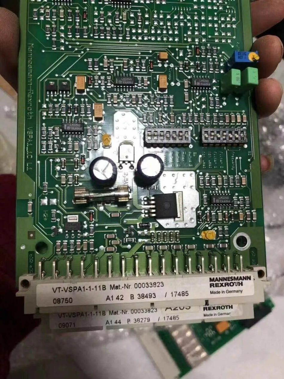 1PCS USED Amplifier VT-VSPA1-1-11B () #N778 YF