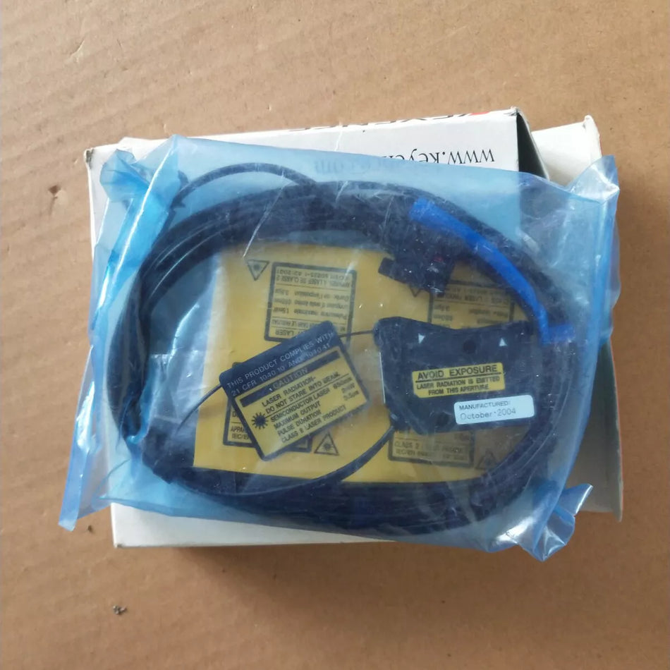 KEYENCE LV-H47 LVH47 Laser Sensor with Expedited Shipping