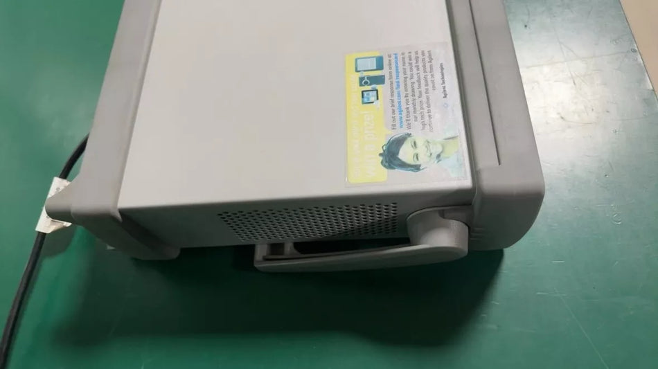 USED 1PCS Agilent 53220A 350MHz 100ps UNIVERSAL FREQUENCY COUNTER/TIME