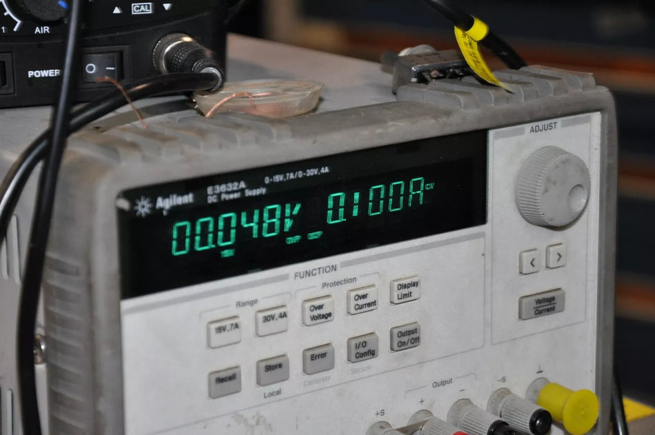 Anainstr Digital Multimeter with LCD Screen and Auto-Ranging Function