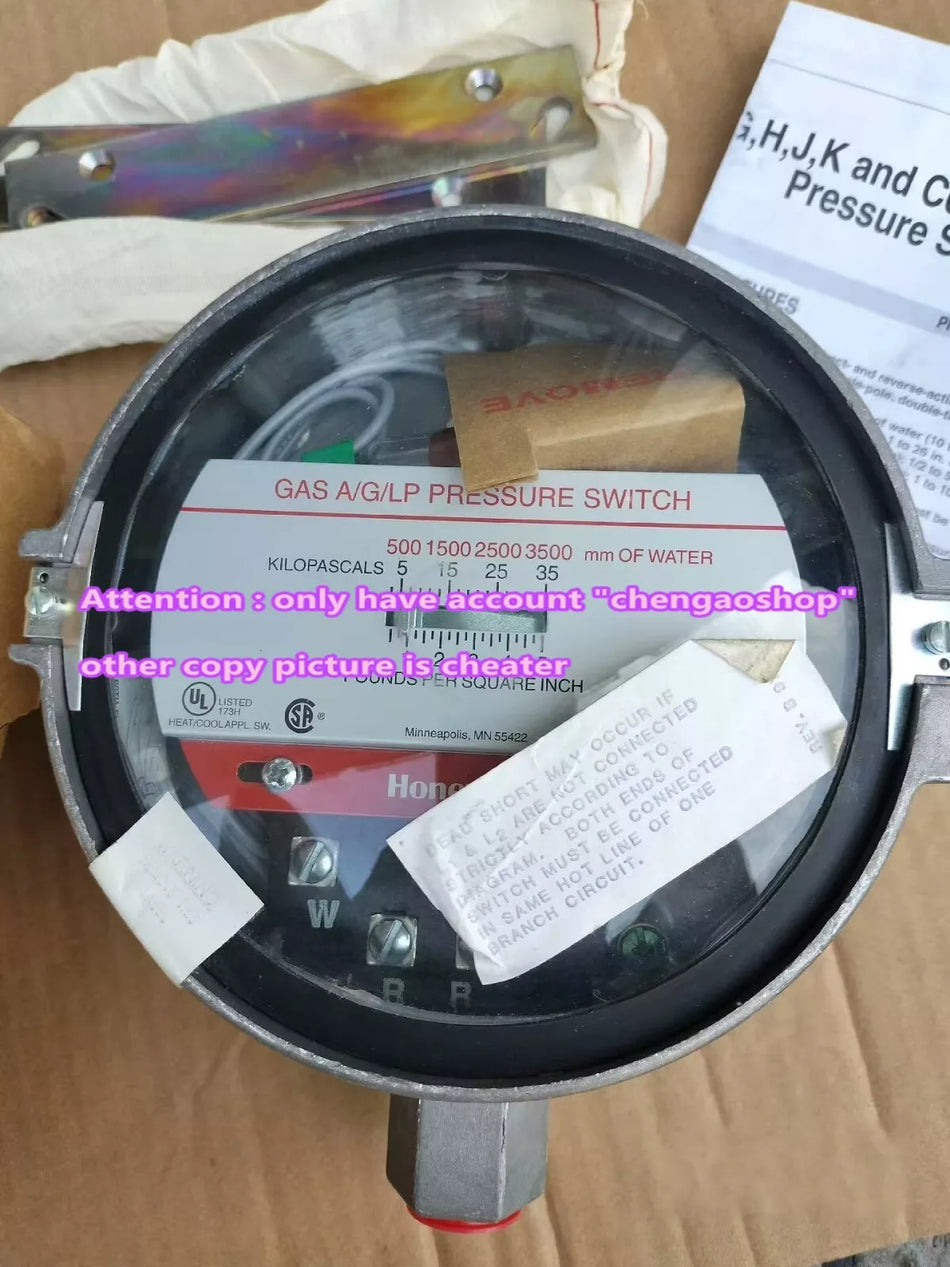 1PcS New C437F 1052 pressure switch #N1153F YF