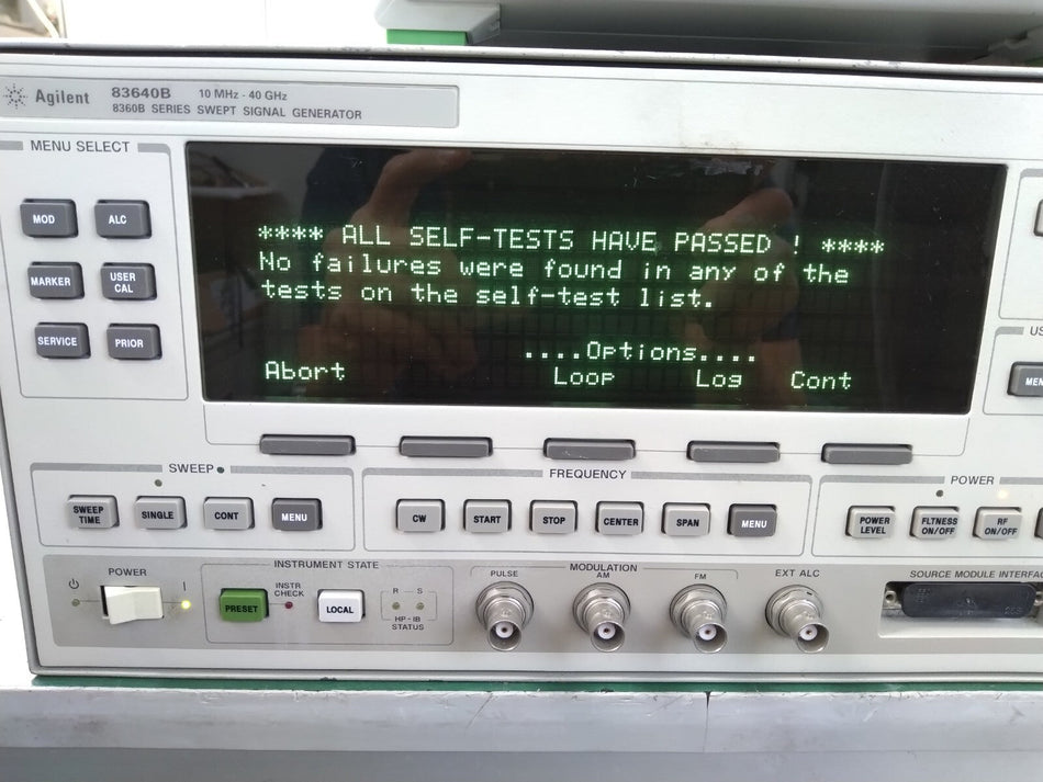 Agilent 83640B Synthesized Sweep Signal Generator 10MHz-40GHz