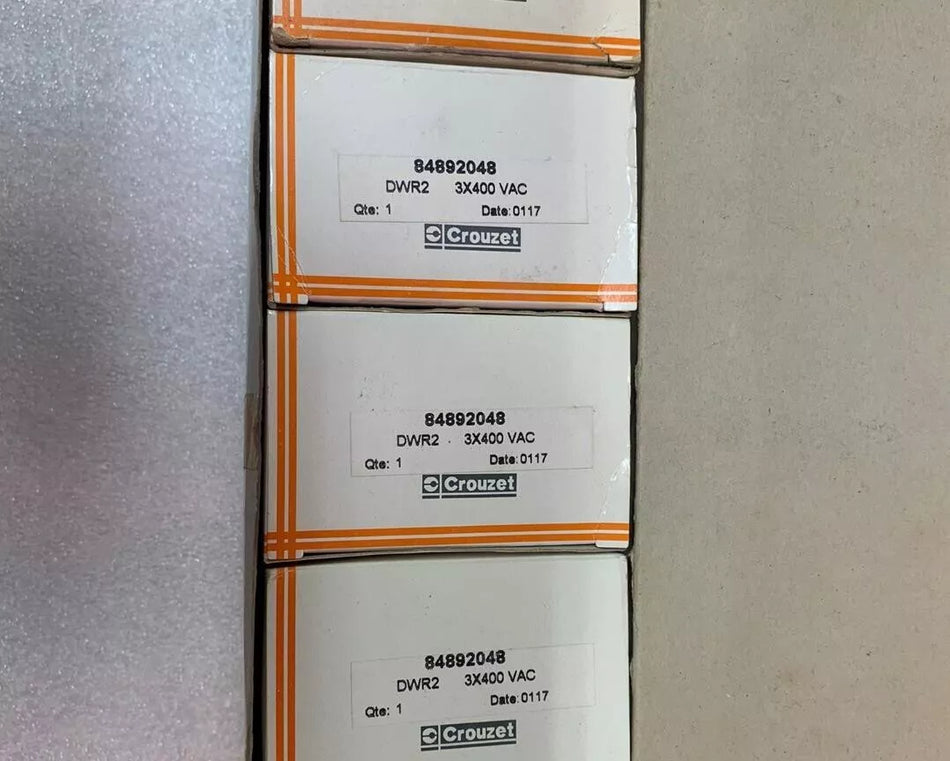 DWR2 84892048 Time Relay Controller 1pc NEW