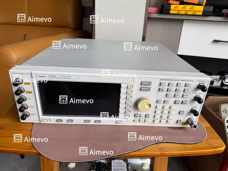 Agilent E4438C Signal Generator 250kHz-4.0GHz with Options 002 005 504 UN7 UNJ