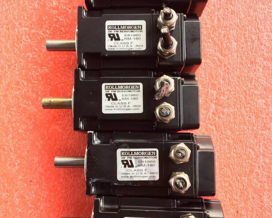 1pc USED AKM11B-ANCNC-00 TESTED #V3NR CH