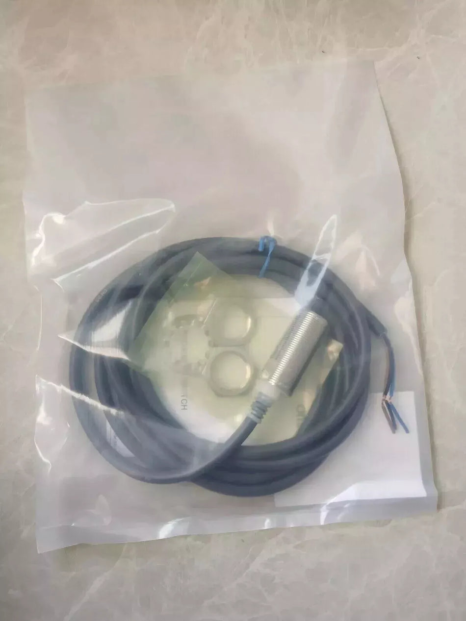 Omron E2E-X5E1 Proximity Switch Sensor