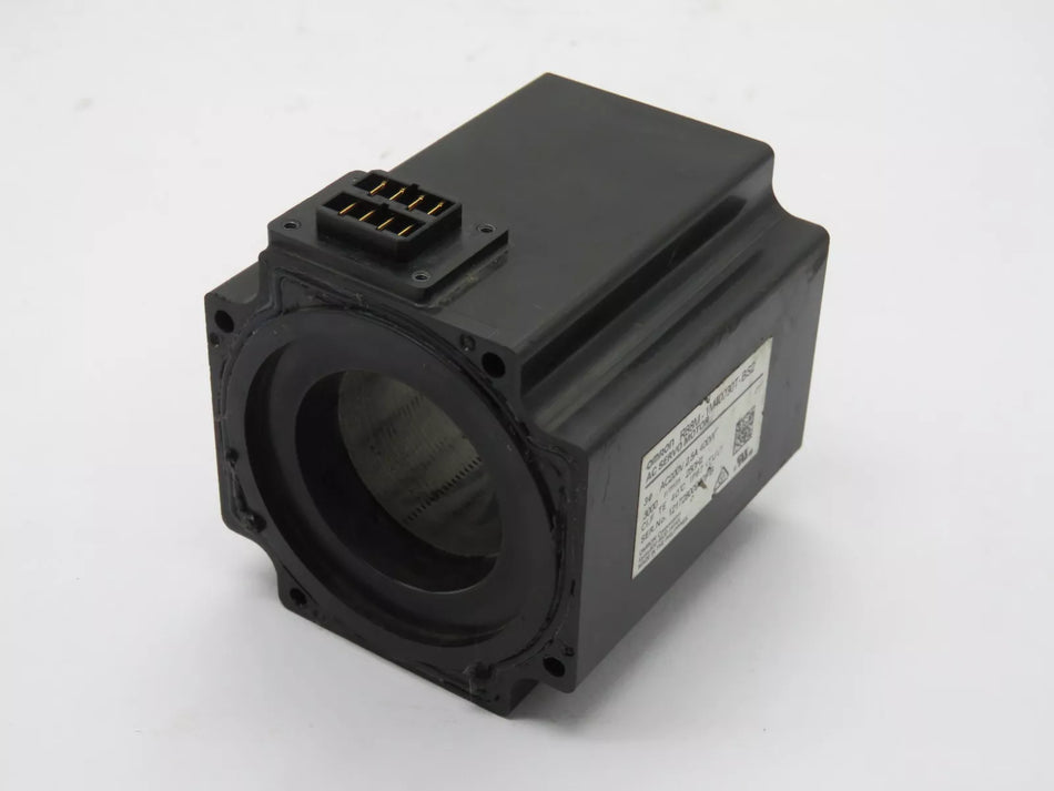 Omron R88M-1M40030T-BS2 Servo Motor Stator Body