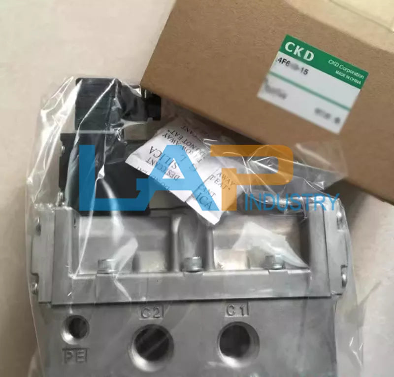 1PCS New F CKD solenoid valve 4F620-15-DC24V