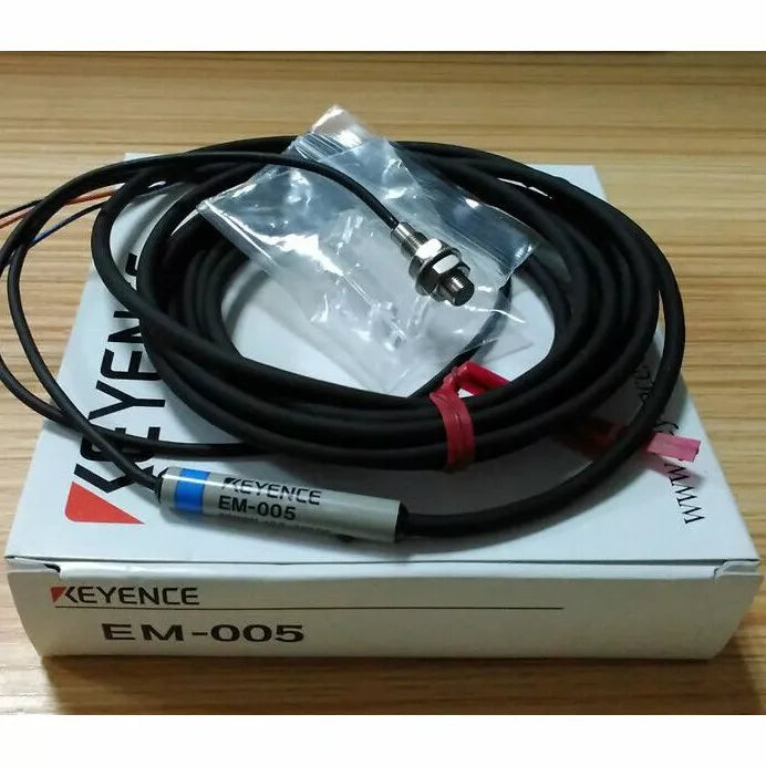 Keyence EM-005 Proximity Sensor Switch EM005 - 1PC New in Box