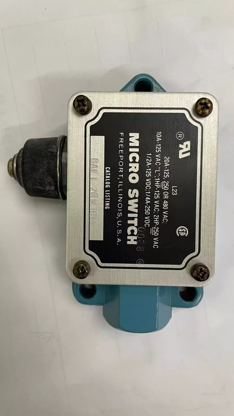 1PCS USED BAF1-2RN-RH travel switch #N5759 YF