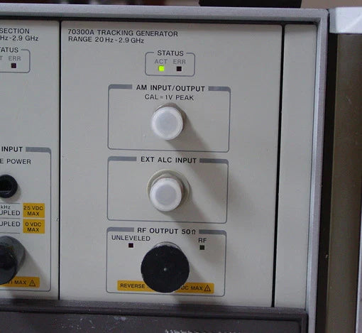 HP 70300A Tracking Generator 20Hz-2.9GHz