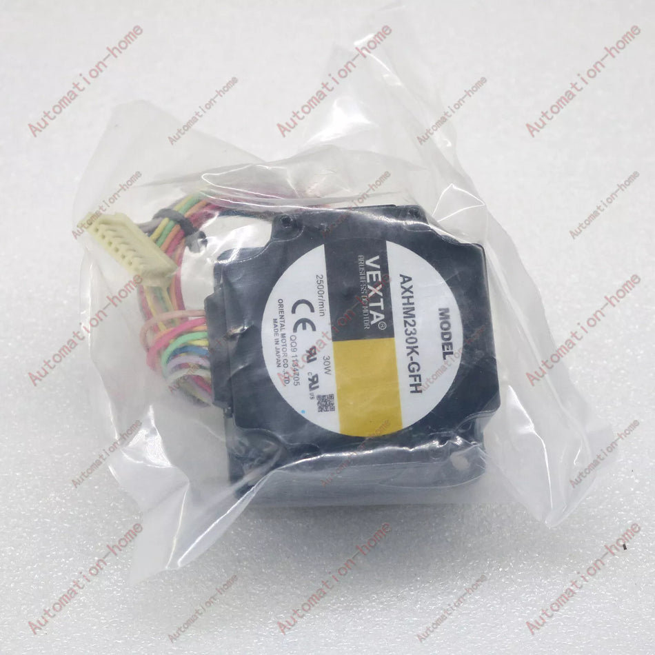 1 PCS NEW IN BOX Oriental VEXTA motor AXHM230K-GFH AXHM230K-GFH