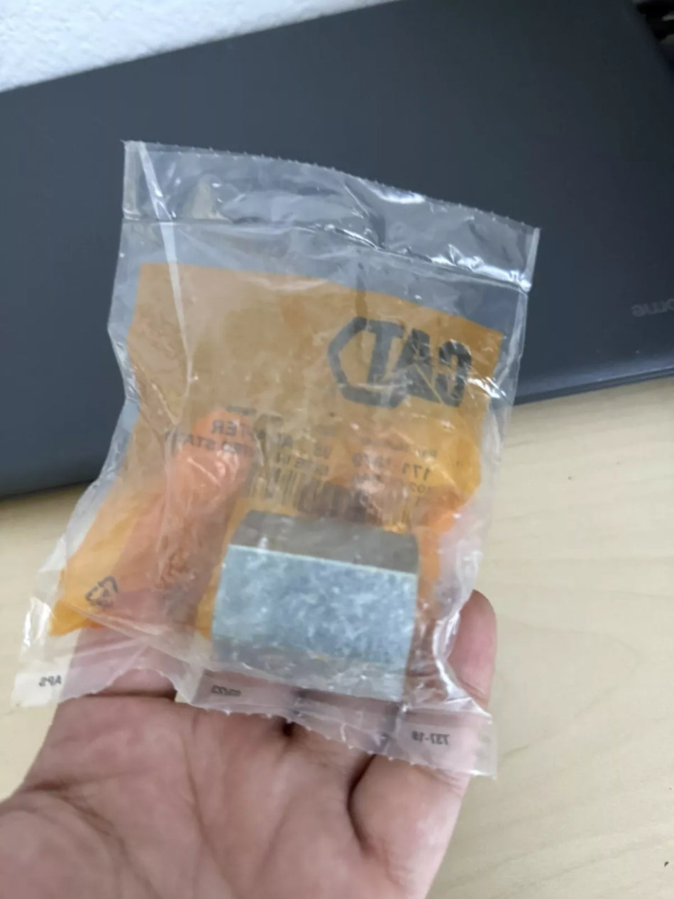 CAT 171-1879: 1 Hexagonal Fitting Adapter (New Genuine)