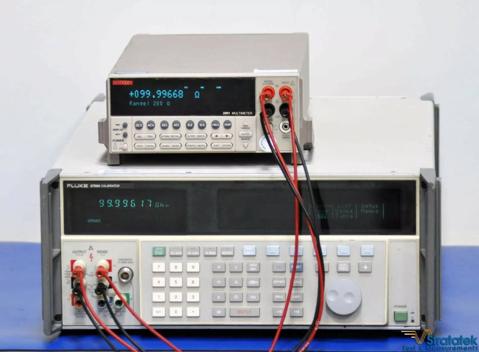 Fluke 5700A Multifunction Calibrator with 5700A-03 Wideband Option - Calibrated