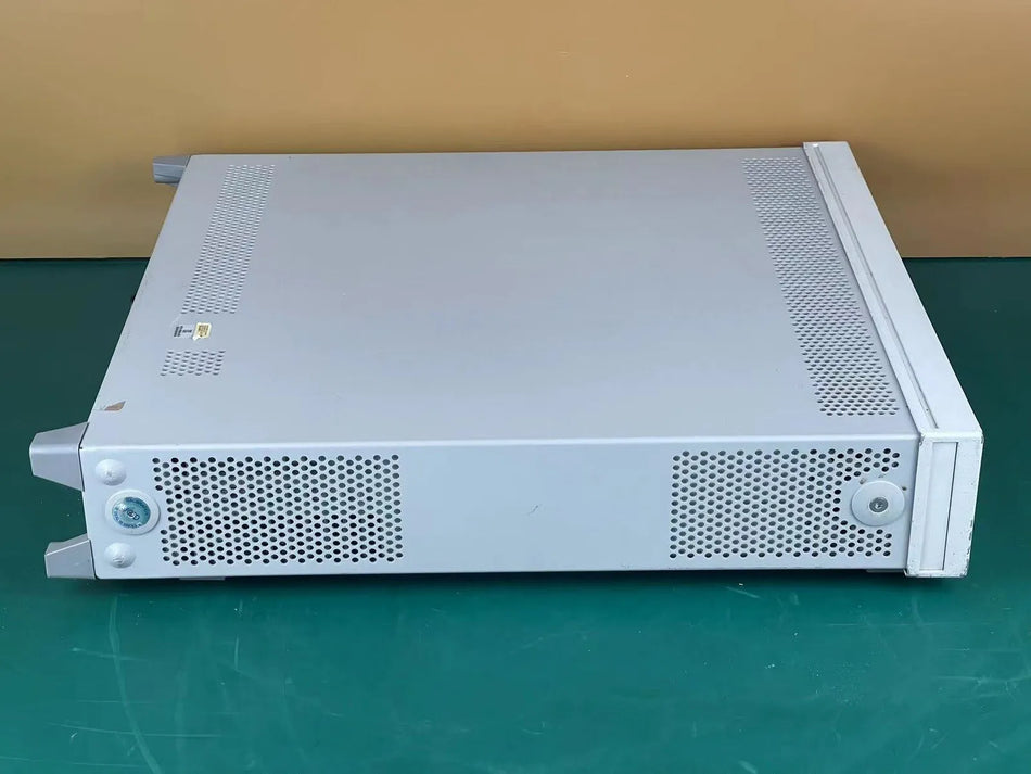 Keysight N5183B MXG X-Series Microwave Analog Signal Generator, 9 kHz to 40 GHz