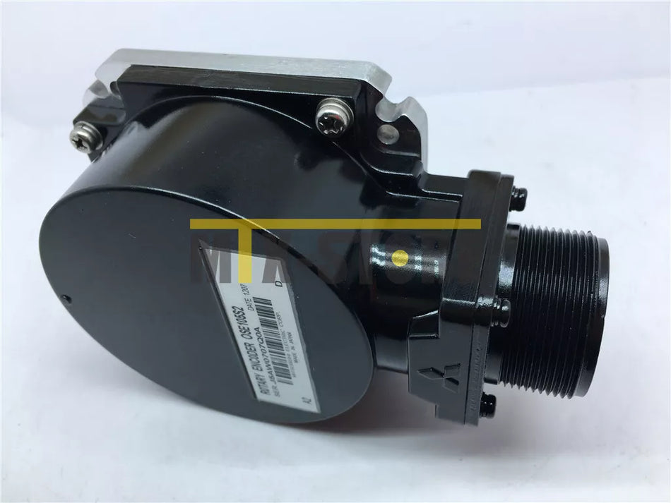 1pcs OSE105S2 Brand new Mitsubishi with box ENCODER OSE105S2 /