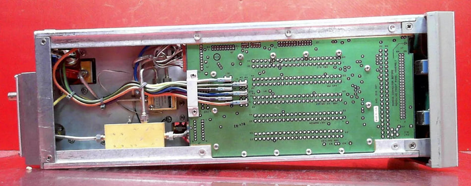 HP 83525A RF Sweep Generator Plug-in .01 to 8.4GHz for 8350A SN 2413A00671
