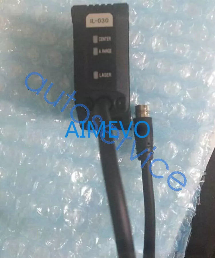 Brand new KEYENCE IL-030 Laser Sensor