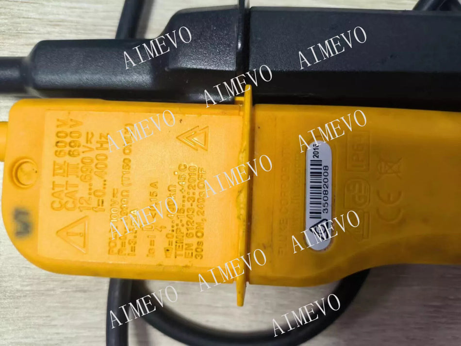 Fluke T150 Two-pole Voltage and Continuity Electrical Tester OR FLUKE T150VDE