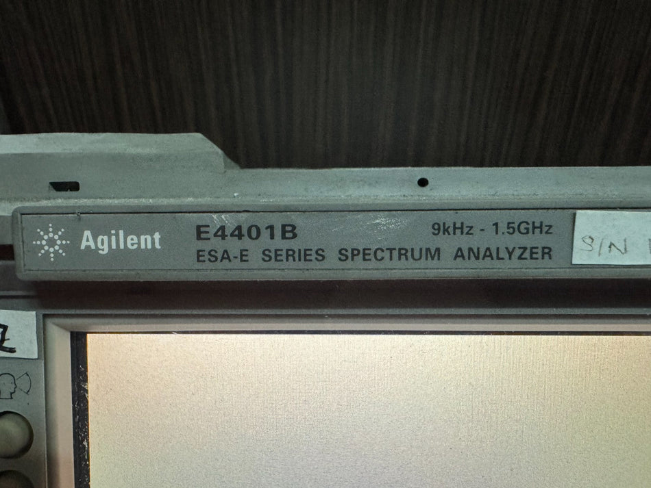 E4401B Spectrum Analyzer by Agilent