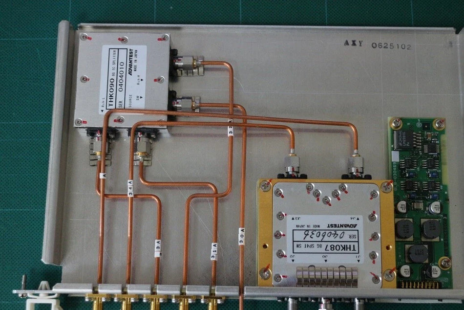 ADVANTEST R3860A BLB-030469 8GHz RF OUT Switch