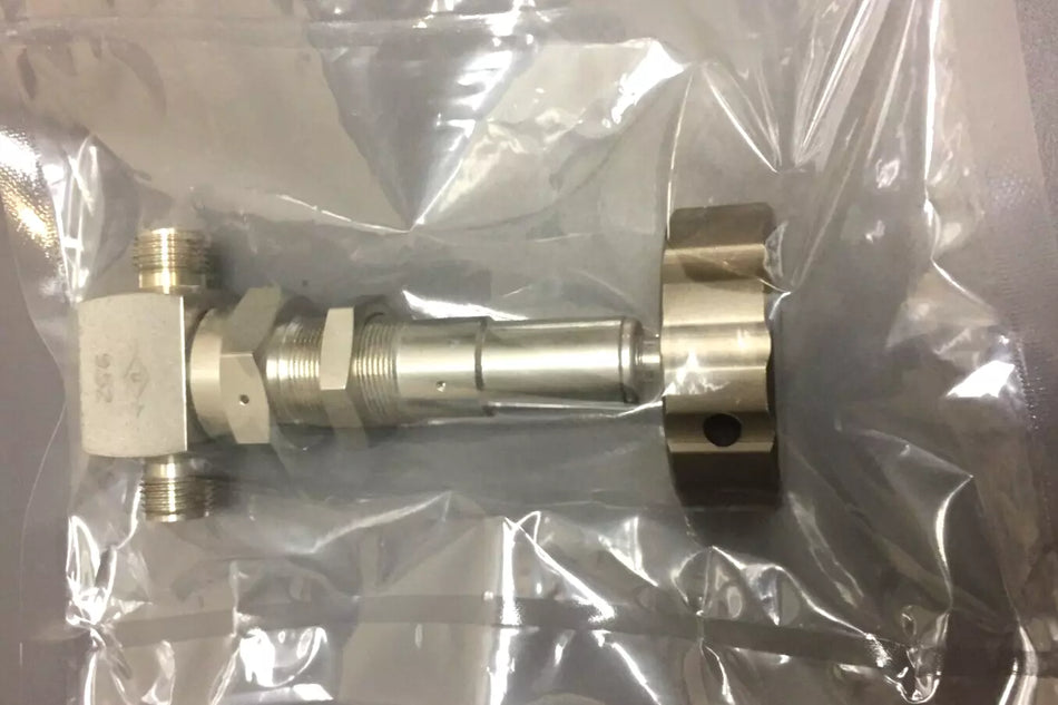 Fujikin 316 Dual Flow Valve with Regulate Knob 1/4, 9.52