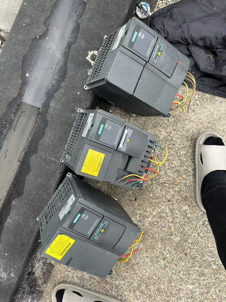 Siemens 6SE6440-2UD25-5CA1 Frequency Inverter