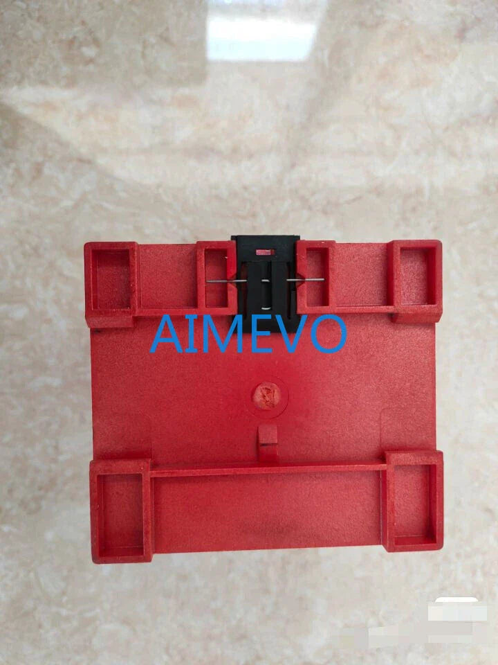 Elan SRB-NA-R-C8.F-24V Relay 250VAC 120mA 1PC Used