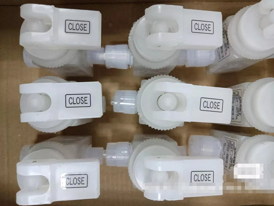 1pc USED ADVANCE T260S-6MCB-2 Manual Valve TESTED By DHL or FedEx #V2BF CH